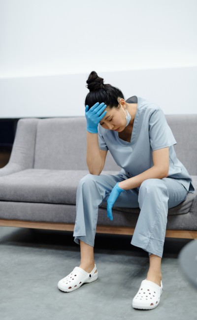Revealing the 5 Stages of Burnout Experienced By Nurses